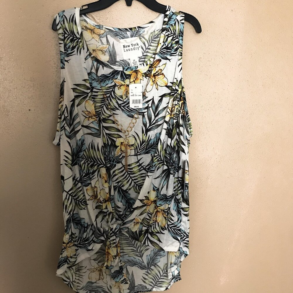 New York Laundry Shirt with accent chain         Size:2x      NEW with tags!